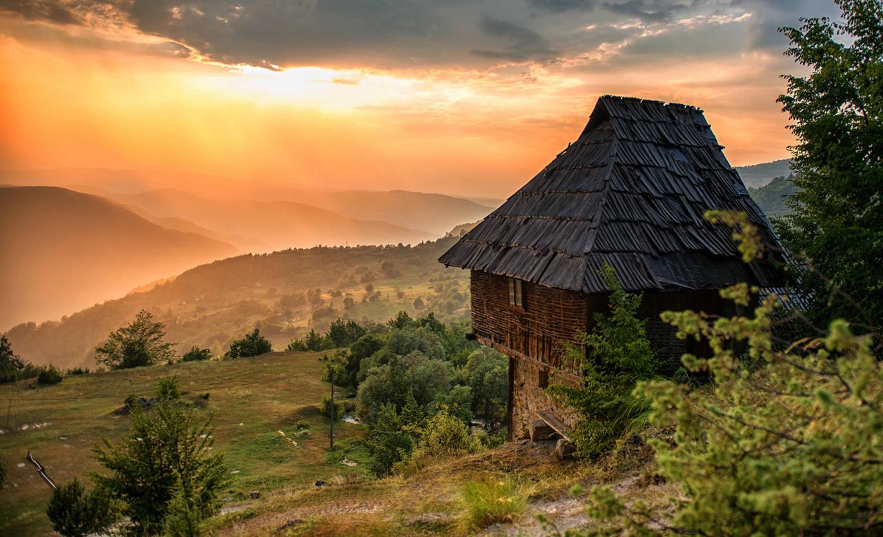 B&B Hisar International Prijepolje Экстерьер фото